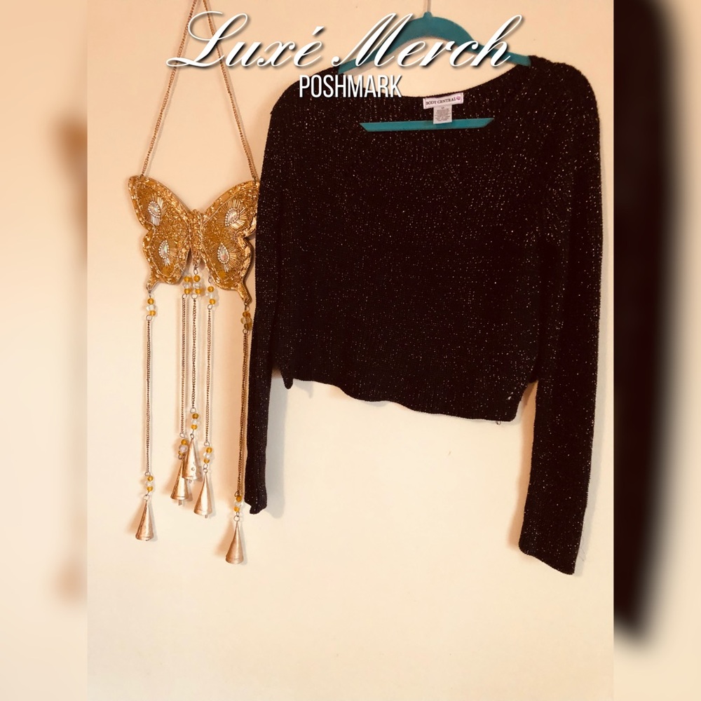✨♠️Body Central | Black and Gold Crop Top♠️✨